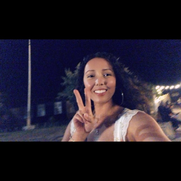 Meet your Posher, Carla - Picture 1 of 1